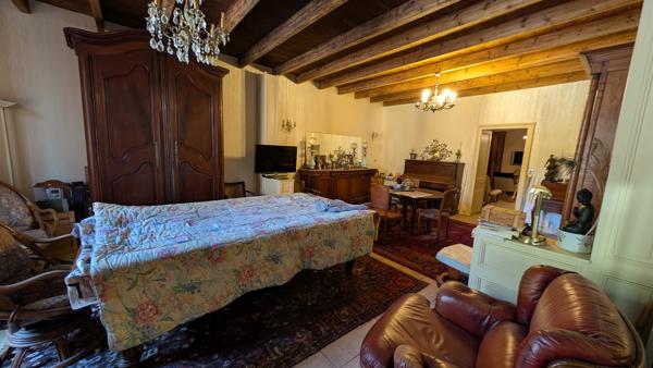 MAISON CENTRE VILLE ETAULIERS Étauliers (33820)