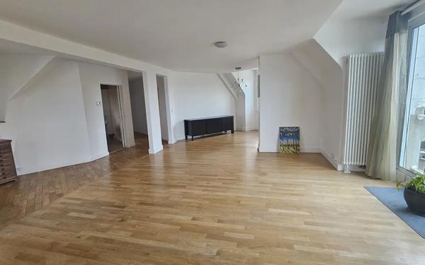 Appartement lumineux au charme rare. Centre de Guingamp