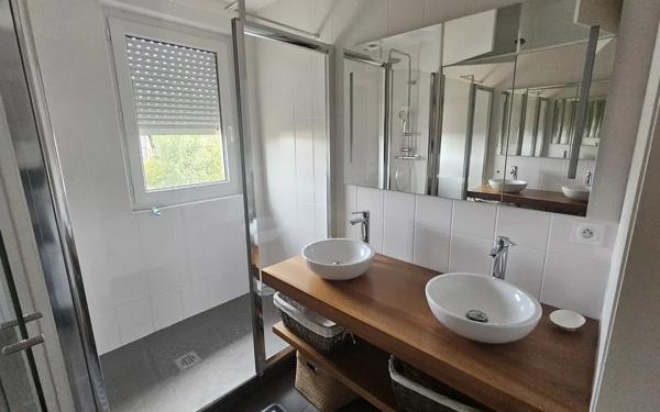 Appartement lumineux au charme rare. Centre de Guingamp