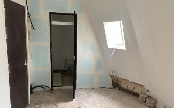 Appartement à vendre    1 pièce • 11,19 m2 Paris 11