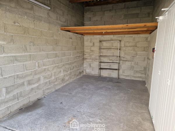 Garage 15.6 m² à La Roche-sur-Yon 85000