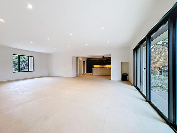 Mas de charme en pierre à Rognonas -5 pièces -160m² +70m²-Rénovation 2025