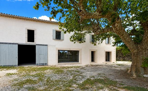 Mas de charme en pierre à Rognonas -5 pièces -160m² +70m²-Rénovation 2025