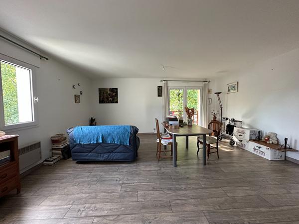 Appartement 3 pièces en 2 pièces à Saint-Herblain - Secteur Tillay, balcon et place de parking