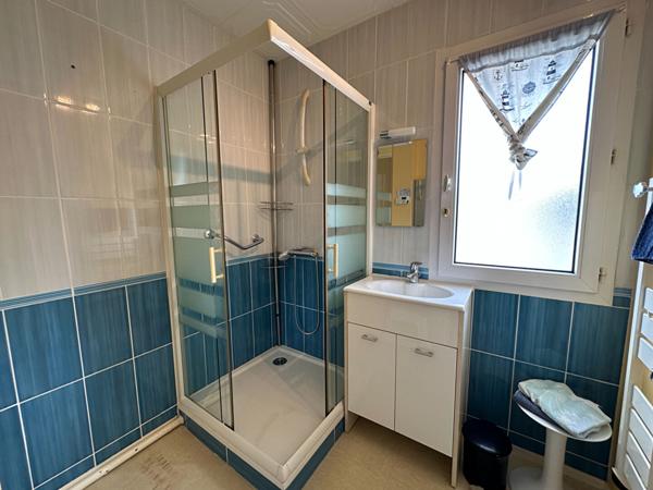 Appartement 3 pièces en 2 pièces à Saint-Herblain - Secteur Tillay, balcon et place de parking