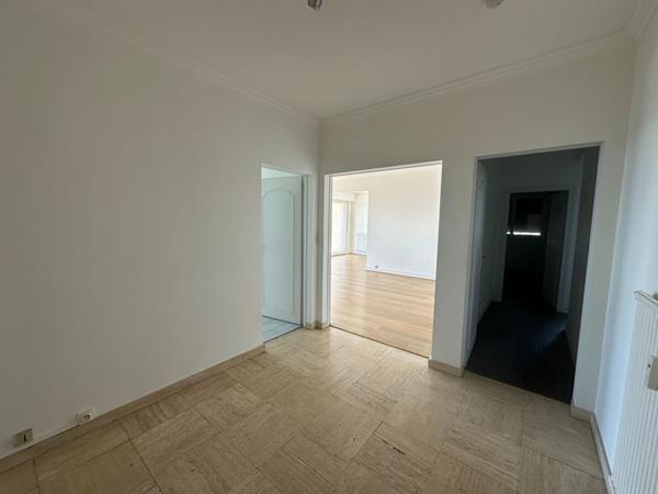 ANGERS-ARBORETUM-Type 4- DERNIER ETAGE-ASCENSEUR