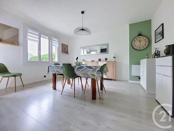 Appartement F3 à vendre  3 pièces - 64,50 m 2   AMELIE LES BAINS PALALDA  - 66