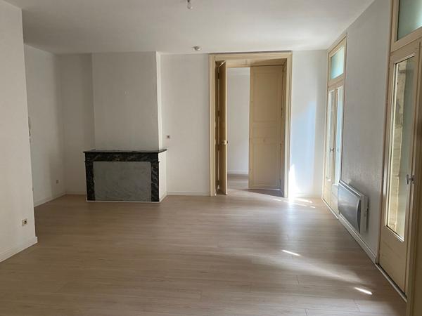 APPARTEMENT F2 - BEDARIEUX - 1ER ETAGE - 66,85 m²