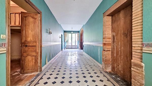 Castelsarrasin ensemble immobilier de caractère.