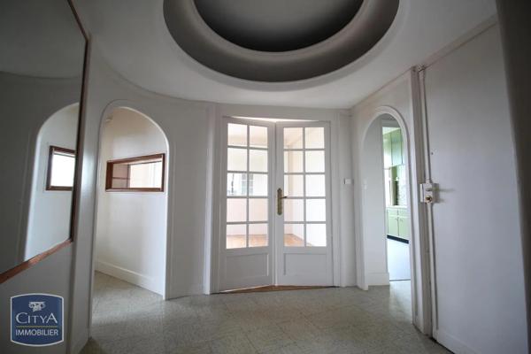 Appartement à louer 4 pièces 86.86m² Dijon (21000)