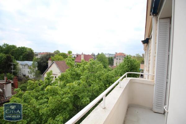 Appartement à louer 4 pièces 86.86m² Dijon (21000)