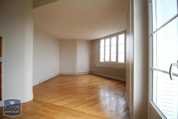 Appartement à louer 4 pièces 86.86m² Dijon (21000)
