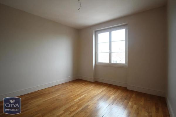 Appartement à louer 4 pièces 86.86m² Dijon (21000)