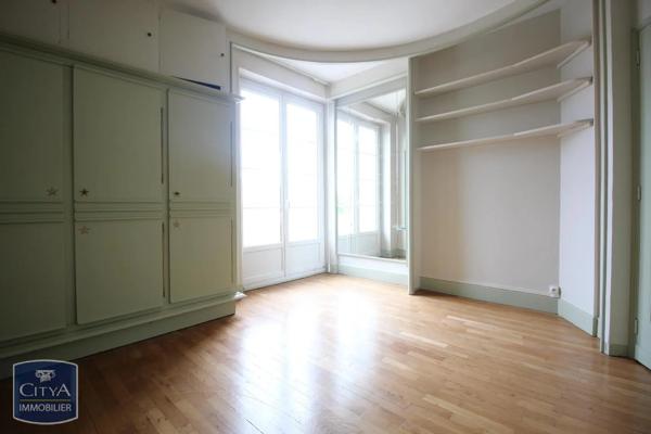 Appartement à louer 4 pièces 86.86m² Dijon (21000)