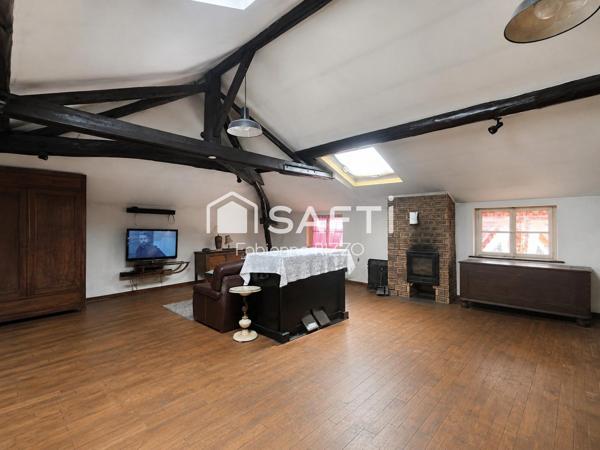 Maison 200 m² avec hangar  et grand garage pour 3 voitures
