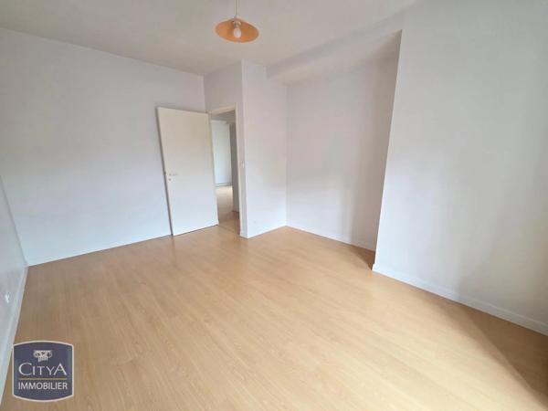 Appartement à louer 3 pièces 65m² Issoire (63500)
