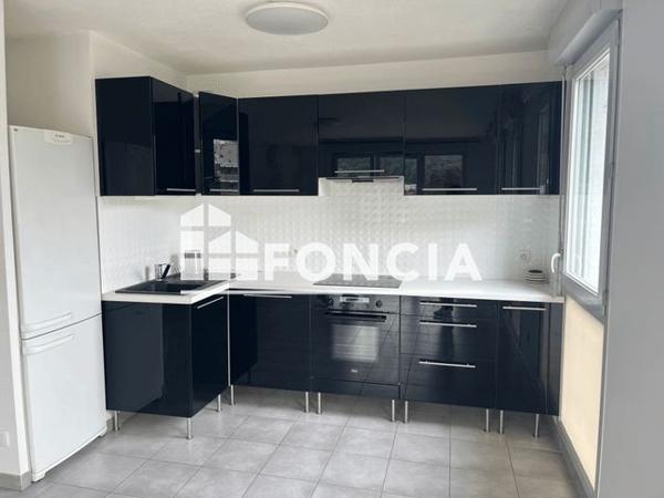 Location Appartement 2 pièces 51.22 m² - 8 RUE SIMONE DE BEAUVOIR Saint Martin D'heres 38400