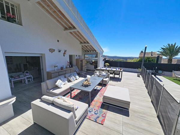 Les Lones - Villa 210 m² aux prestations haut de gamme - vue mer - Garages