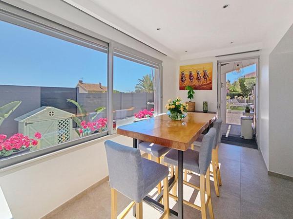 Les Lones - Villa 210 m² aux prestations haut de gamme - vue mer - Garages