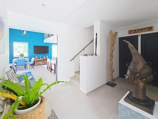 Les Lones - Villa 210 m² aux prestations haut de gamme - vue mer - Garages