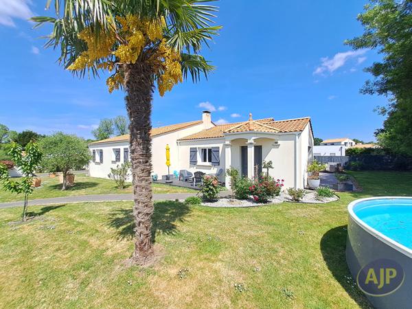 Vente maison Challans : 369 900 € - AJP Immobilier Challans