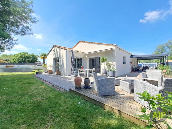 Vente maison Challans : 369 900 € - AJP Immobilier Challans