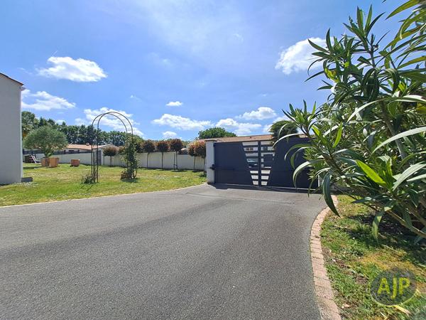 Vente maison Challans : 369 900 € - AJP Immobilier Challans