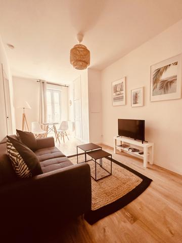 Agde (34300) T2 rénové meublé