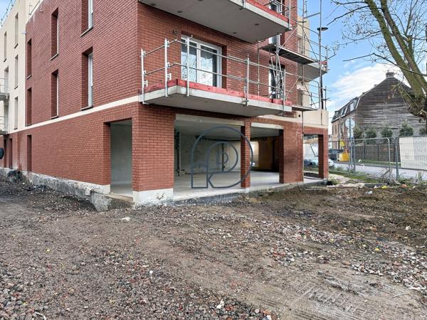 Local commercial neuf 95 m² à Leers – Axe passant, 3 parkings