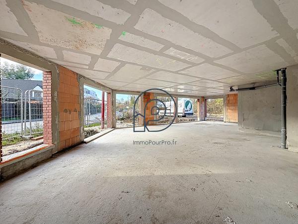 Local commercial neuf 95 m² à Leers – Axe passant, 3 parkings