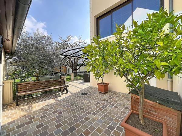 Maison familiale au calme avec de beaux volumes