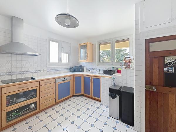 Maison familiale au calme avec de beaux volumes
