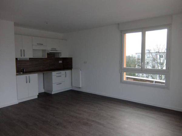 Appartement 3 pièces                                        - 44300 Nantes - ZA Hauts de Gesvre Réf : 12335