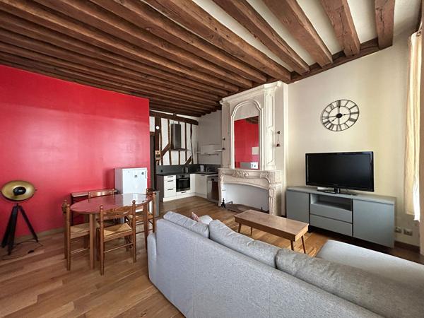 "APPARTEMENT MEUBLÉ 2 PIECES LE MANS 42M2"