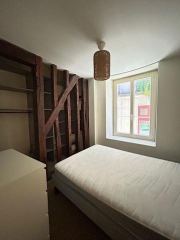 "APPARTEMENT MEUBLÉ 2 PIECES LE MANS 42M2"