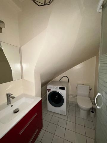 "APPARTEMENT MEUBLÉ 2 PIECES LE MANS 42M2"