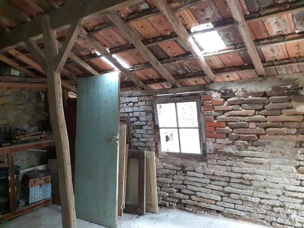 Vente                                                      Ferme
                        
                     2 pièces                      40 m2                     à Villers-Cotterêts