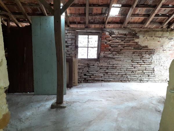 Vente                                                      Ferme
                        
                     2 pièces                      40 m2                     à Villers-Cotterêts