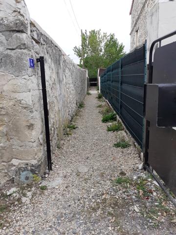 Vente                                                      Ferme
                        
                     2 pièces                      40 m2                     à Villers-Cotterêts