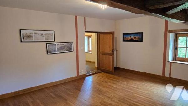 COUP DE COEUR! Propriété au calme sur terrain de 7500m²