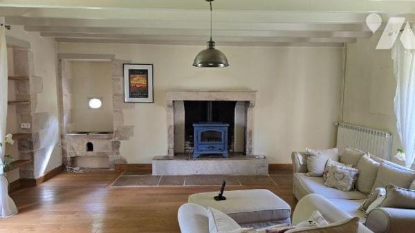 COUP DE COEUR! Propriété au calme sur terrain de 7500m²