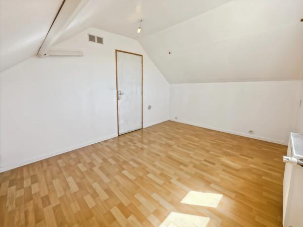Maison à vendre 5 pièces GERUGE (39)