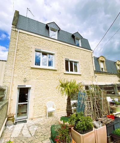 LANGRUNE SUR MER - MAISON ANCIENNE