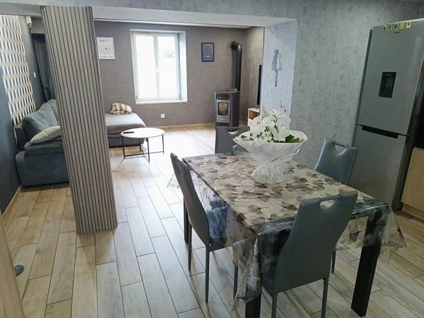 Vente                                                      Maison de village
                        
                     4 pièces                      84 m2                     à Schirmeck