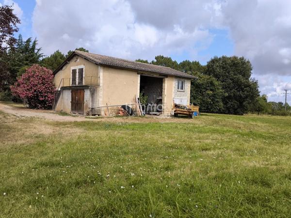 Chai de 230 m2 à rénover sur une parcelle de plus de 2 500m2