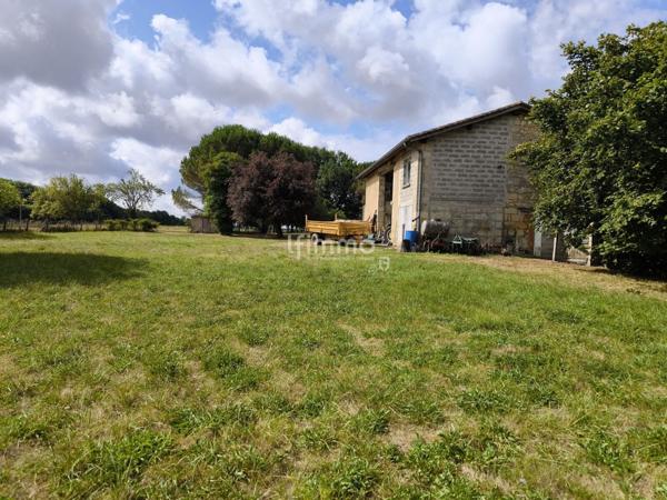 Chai de 230 m2 à rénover sur une parcelle de plus de 2 500m2