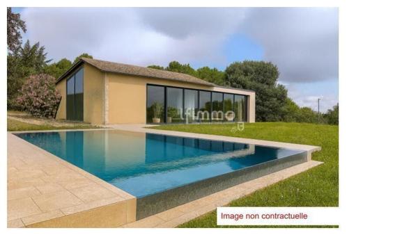 Chai de 230 m2 à rénover sur une parcelle de plus de 2 500m2