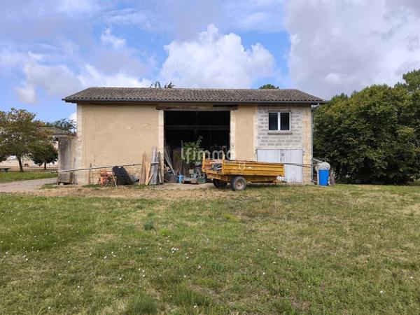 Chai de 230 m2 à rénover sur une parcelle de plus de 2 500m2