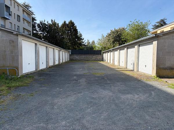 A Vendre 16 garages férmés Angers, Secteur Belle Beille, Saint Nicolas