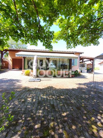 Coquuette maison de 82 m2, 2 chambres ,veranda et garage